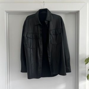 Pleather black jacket pockets xl